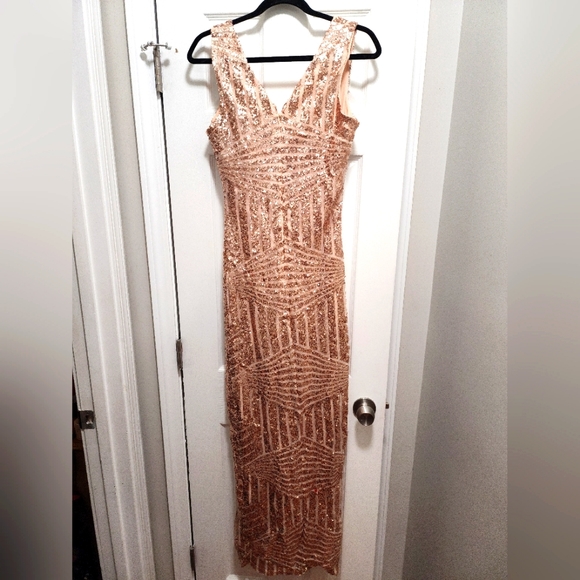 Rose Gold sequin gown - Picture 1 of 6